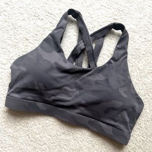 Running Girl Gray Camouflage Criss-Cross Strappy Sports Bra Size Large NWOT